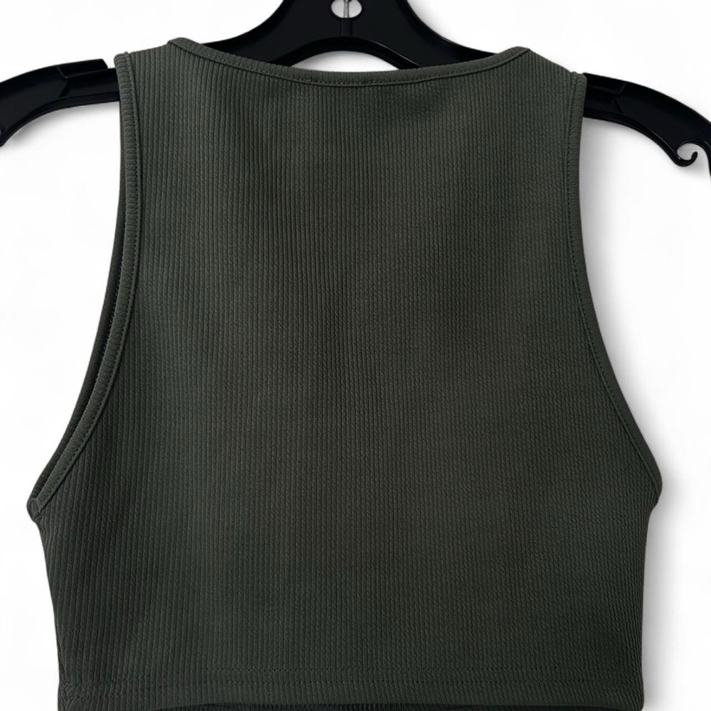 Princess Polly Ribbed Crop Tank Size 2/Small - Picture 3 of 3